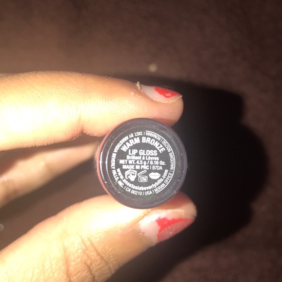 Lip gloss - Picture 2 of 3